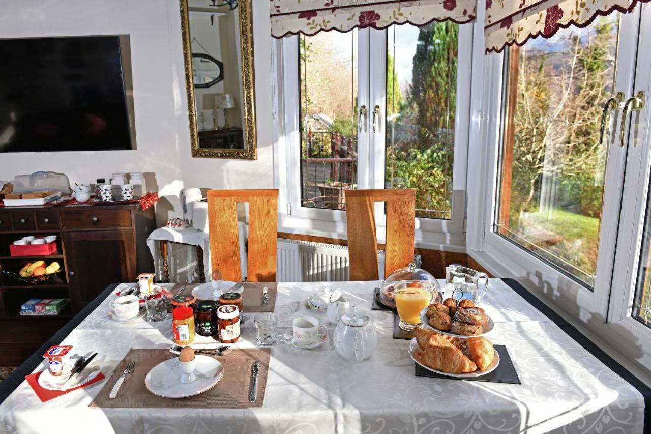 Bed and Breakfast Cilbrwyn Суонси Экстерьер фото