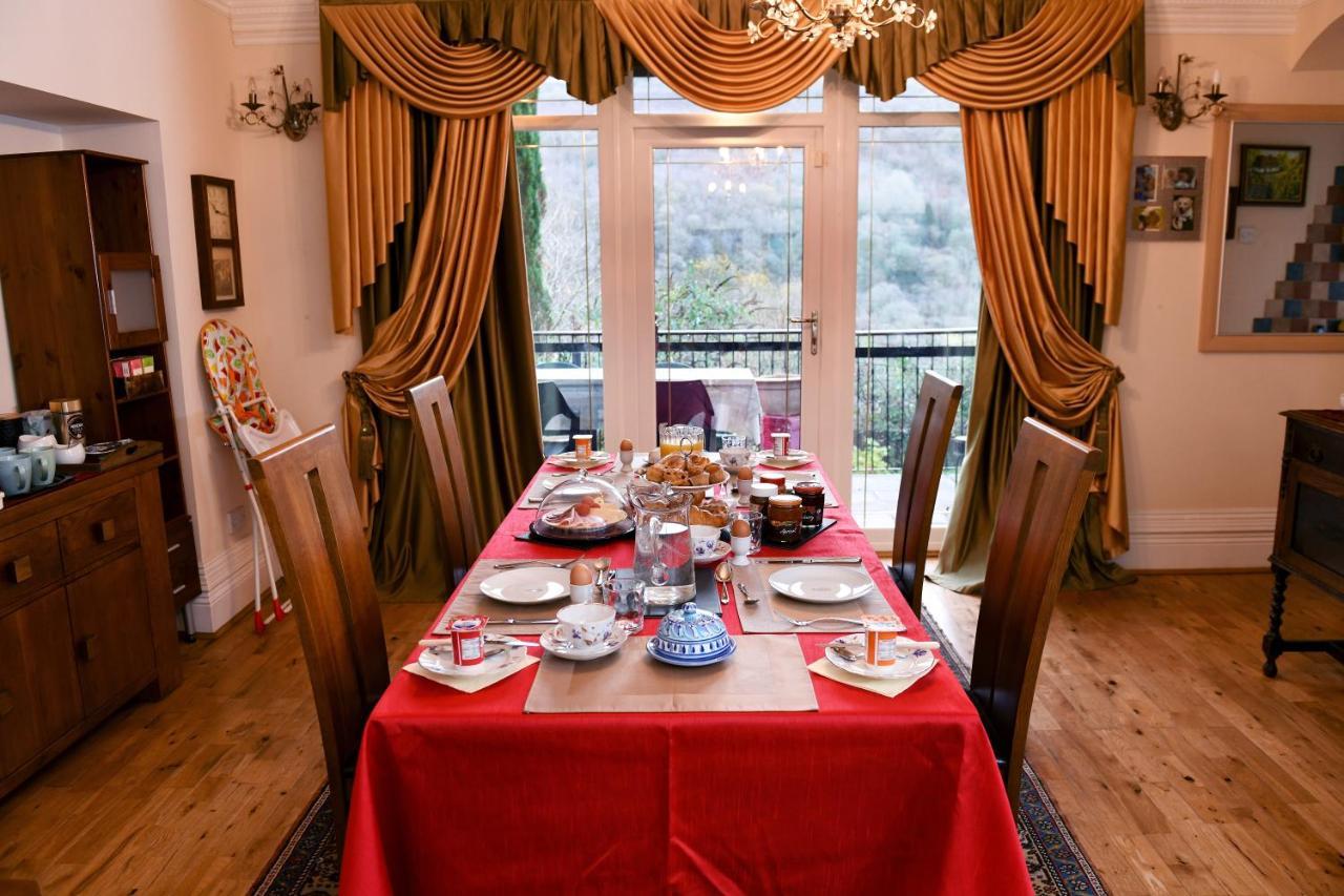 Bed and Breakfast Cilbrwyn Суонси Экстерьер фото